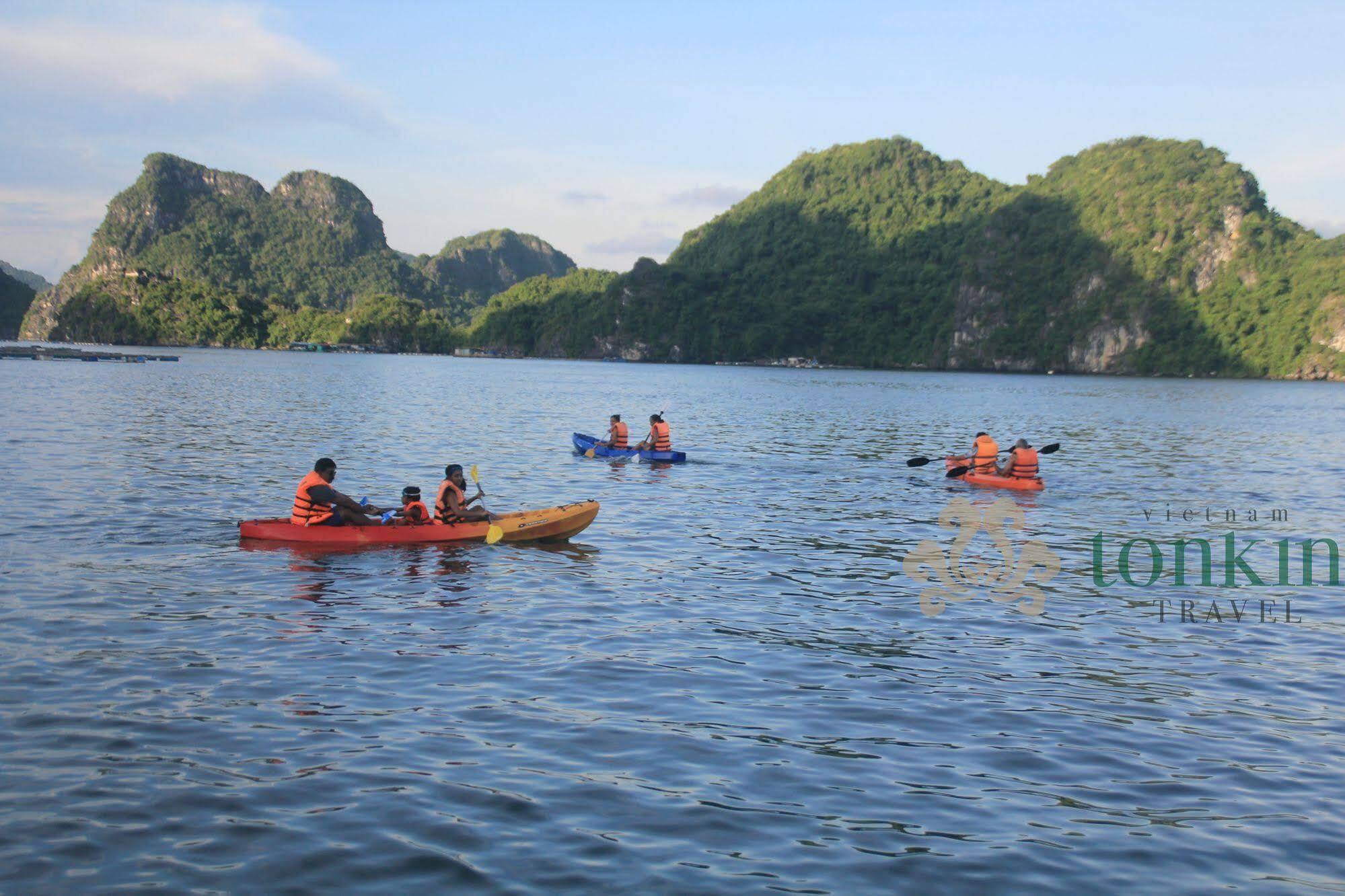 Legacy Cruise Hotel Ha Long Bagian luar foto