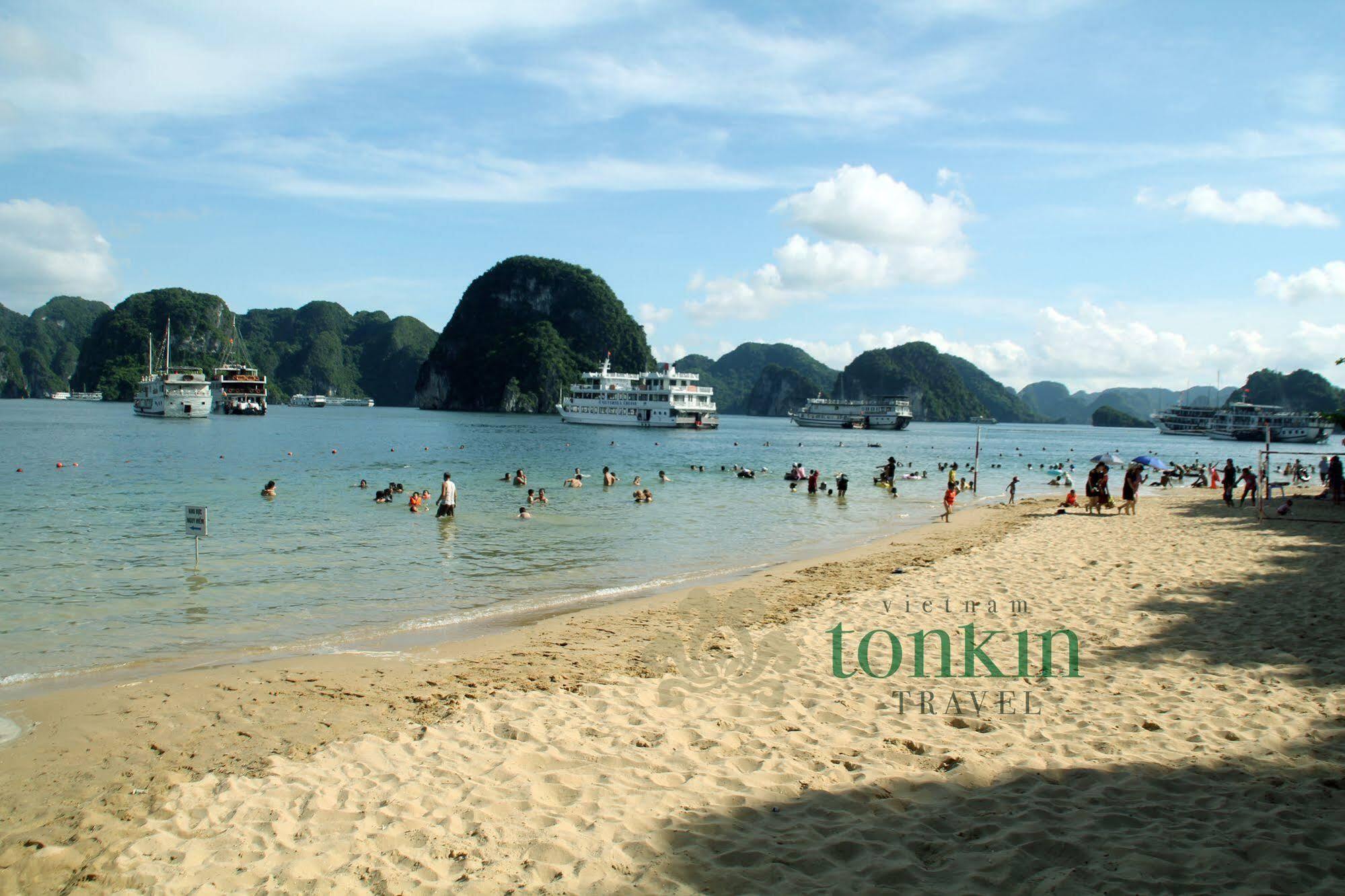 Legacy Cruise Hotel Ha Long Bagian luar foto